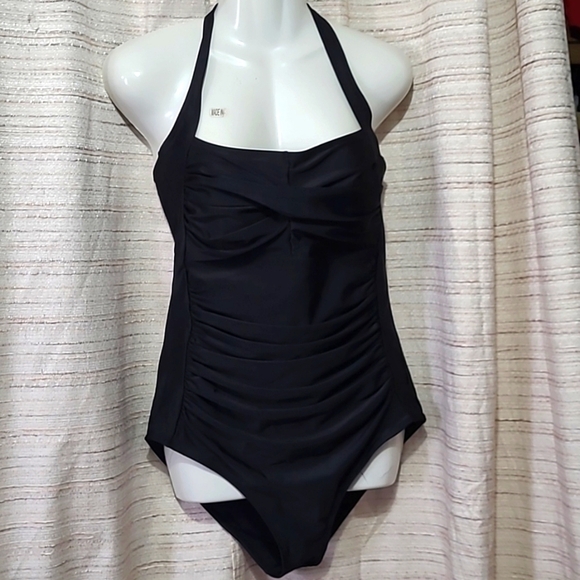 One piece, no brand black color - Picture 1 of 15